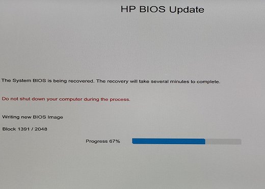  Photo of HP BIOS Update screen showing a progress indicator